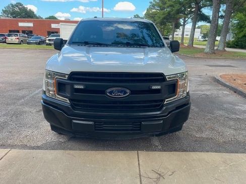 Used 2019 Ford F150 XL w/ Equipment Group 101A Mid RWD image 3
