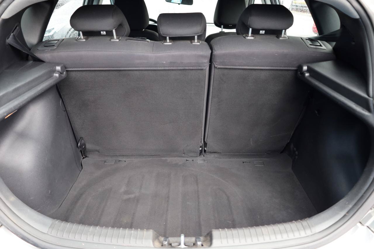 Used 2013 Hyundai Accent GS FWD image 13