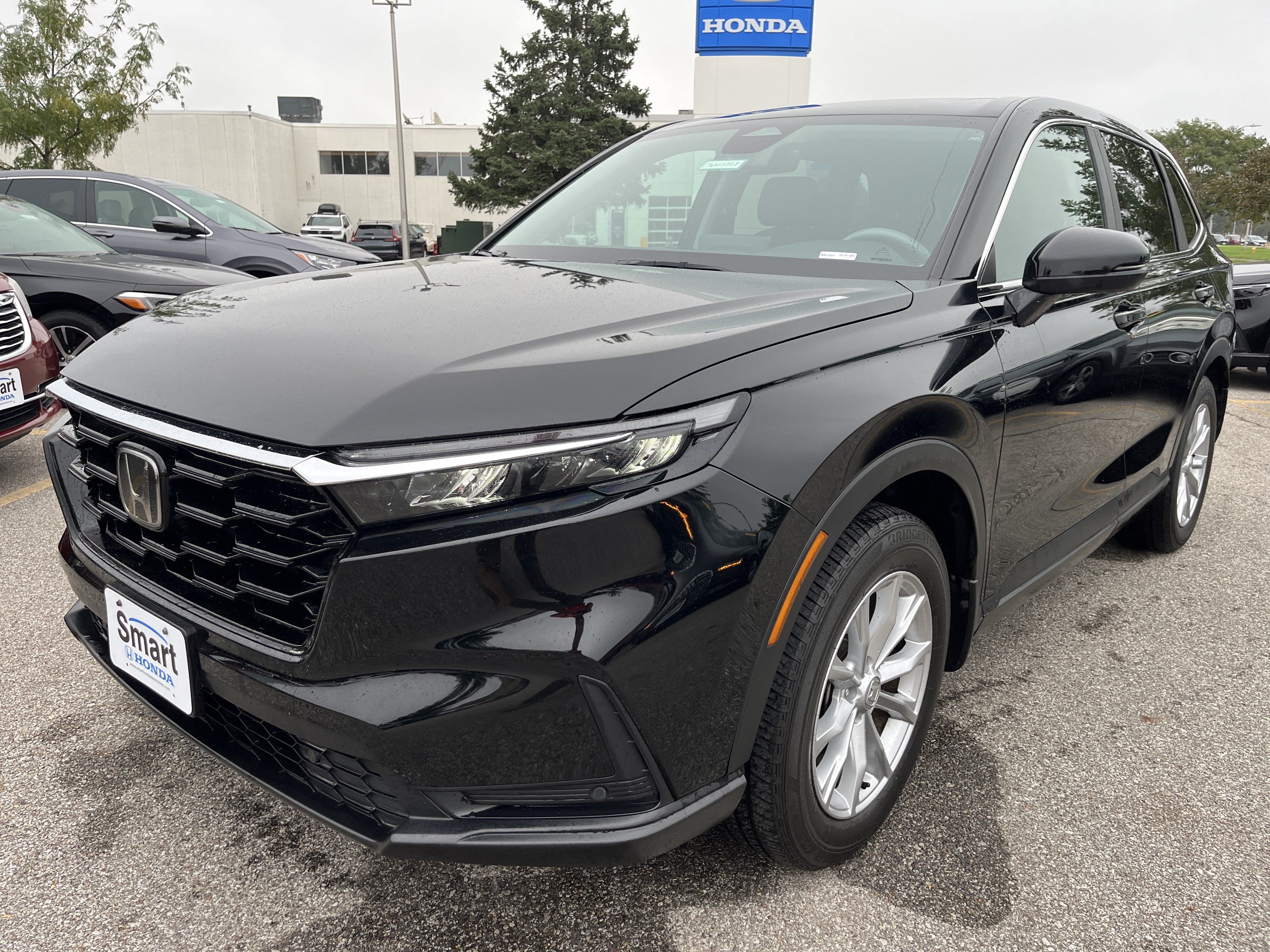 Used 2024 Honda CR-V EX-L image 2