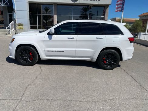 Used 2019 Jeep Grand Cherokee SRT AWD/4WD image 7