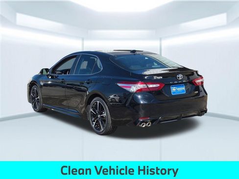 Used 2020 Toyota Camry XSE FWD image 4