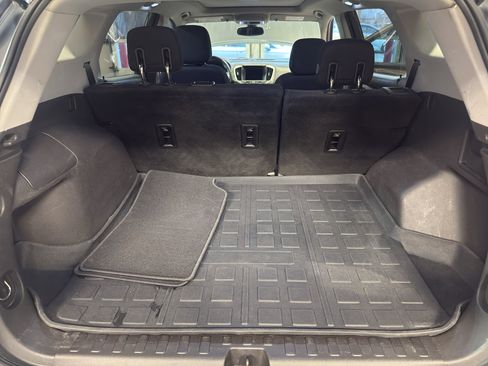 Used 2018 GMC Terrain SLE w/ Driver Convenience Package image 29