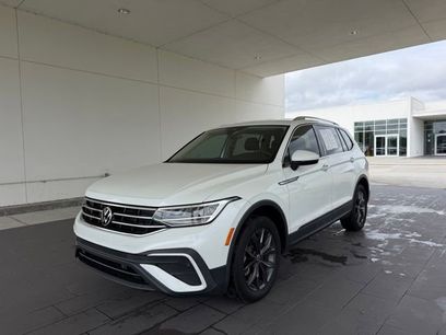 Used 2023 Volkswagen Tiguan SE