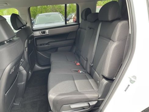 New 2025 Hyundai Santa Fe SE image 24