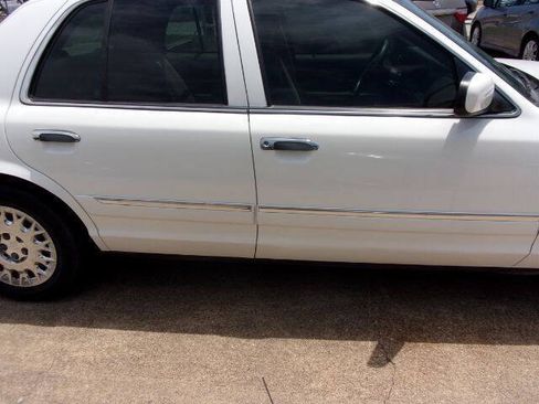 Used 2003 Mercury Grand Marquis GS RWD image 6