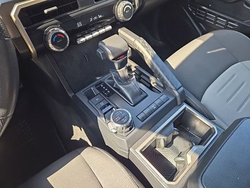 Used 2024 Toyota Tacoma TRD Off-Road image 24