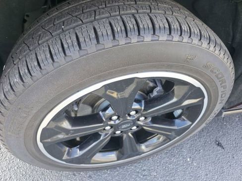 Certified 2024 Ford Expedition Limited image 10