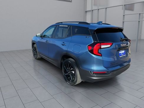 Used 2024 GMC Terrain SLT w/ Elevation Edition image 6