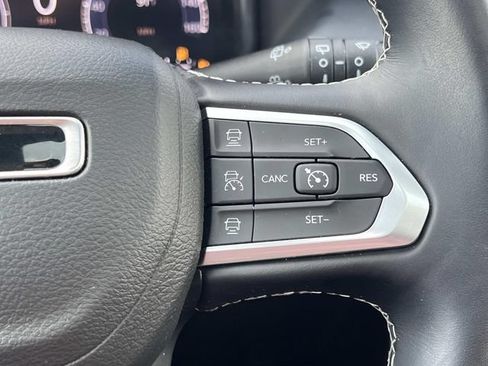 Used 2022 Jeep Compass High Altitude AWD/4WD image 25