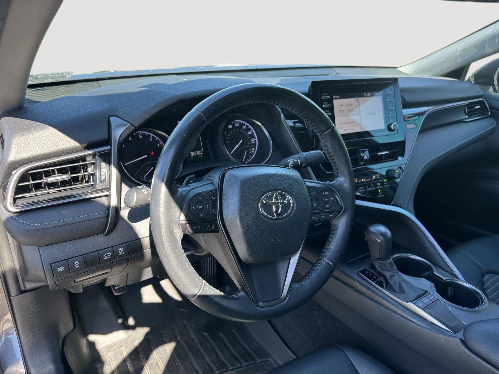 Used 2022 Toyota Camry SE w/ Convenience Package FWD image 10