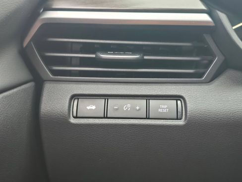 Used 2024 Nissan Altima 2.5 SV FWD image 20