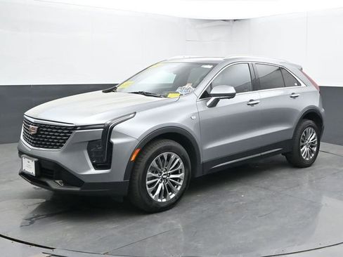 Used 2025 Cadillac XT4 Premium Luxury AWD/4WD image 6