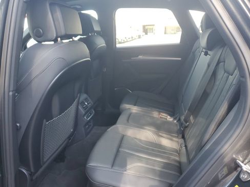 Certified 2025 Audi Q5 2.0T Premium AWD/4WD image 17