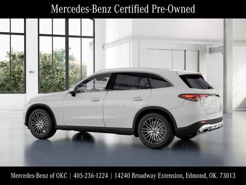 Used 2026 Mercedes-Benz GLC 300 4MATIC image 32