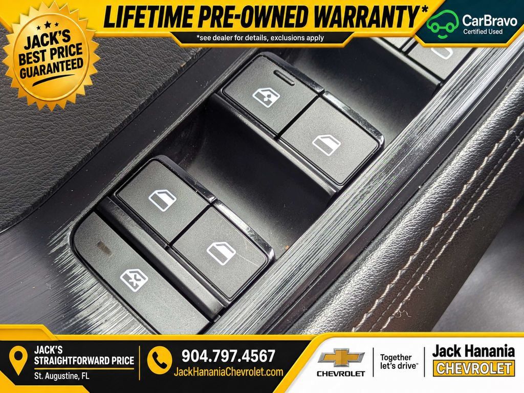 Used 2024 Nissan Rogue SV FWD image 23