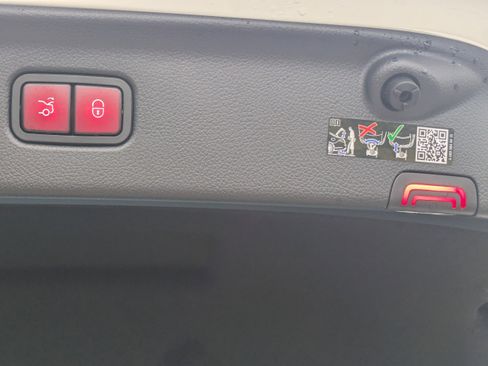 New 2025 Mercedes-Benz S 580 4MATIC Sedan image 13