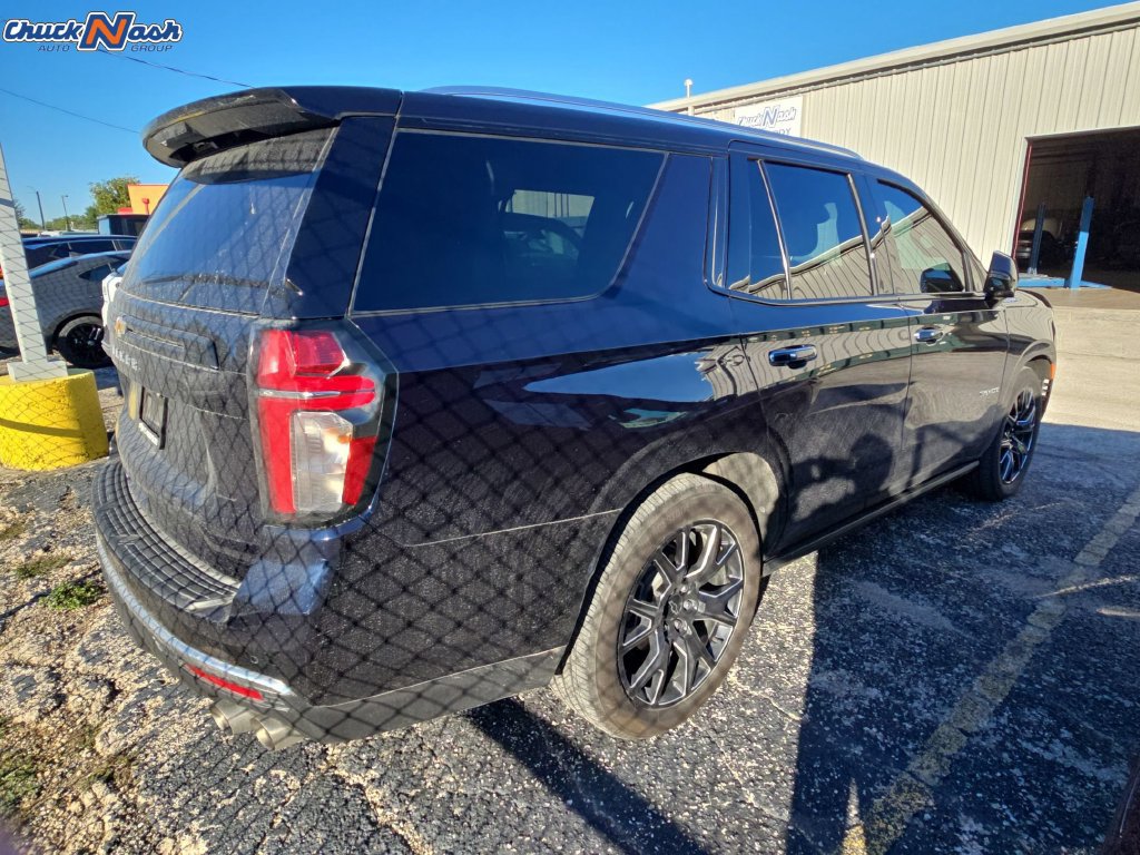 Used 2024 Chevrolet Tahoe High Country AWD/4WD image 5