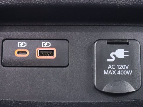 Used 2022 Nissan Frontier PRO-4X w/ Pro-4X Premium Package image 39