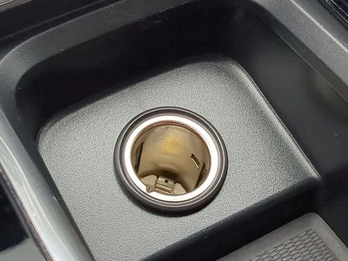 New 2026 Volvo XC60 B5 Plus w/ Protection Package Premier image 29