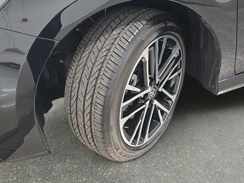 Used 2026 Toyota Camry XLE AWD/4WD image 29
