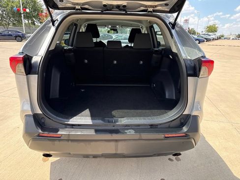 Used 2024 Toyota RAV4 XLE FWD image 16