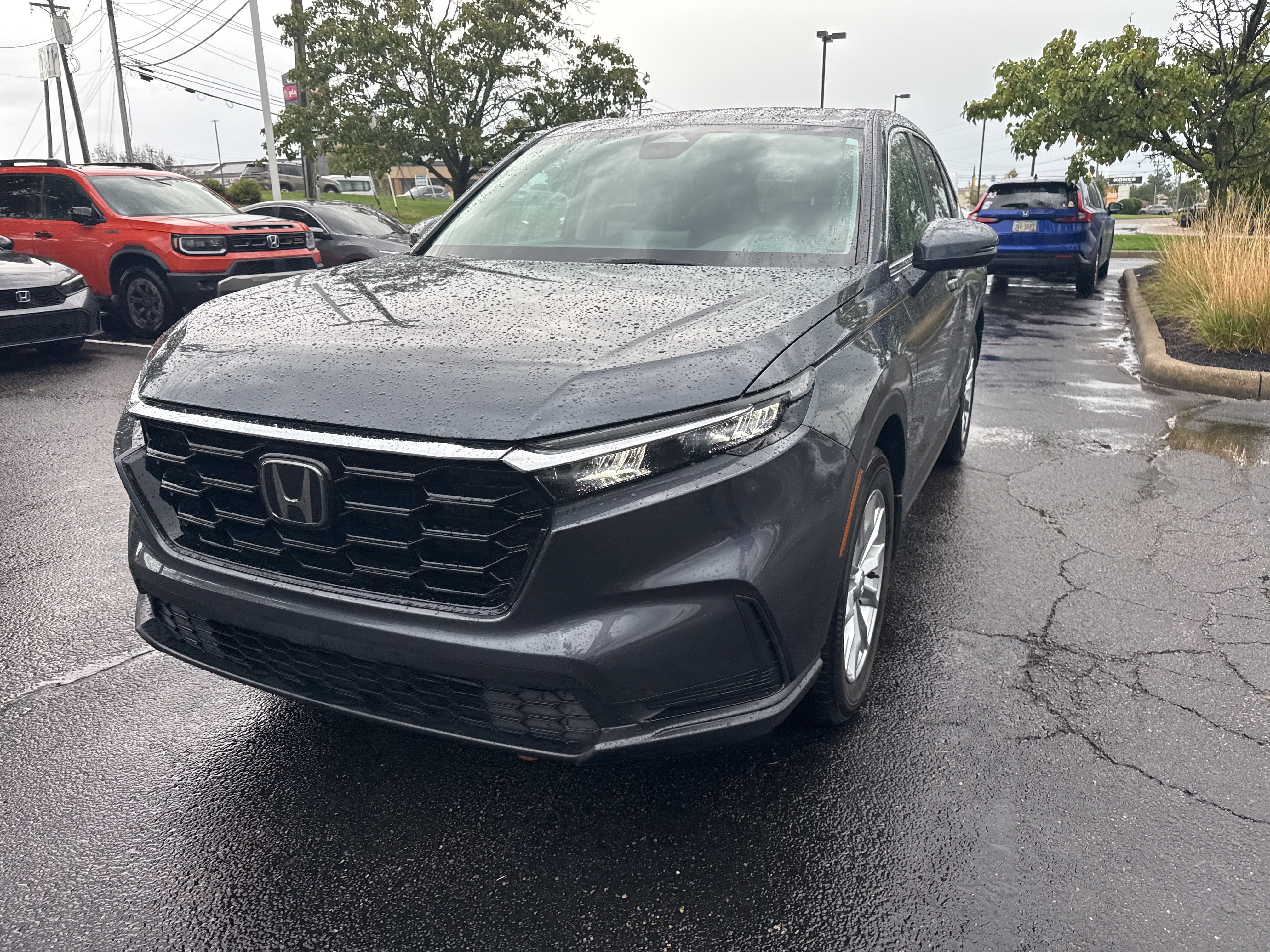 Used 2025 Honda CR-V EX image 12