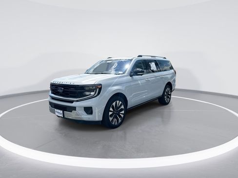 Used 2025 Ford Expedition Max Platinum w/ Driver's Package AWD/4WD image 5