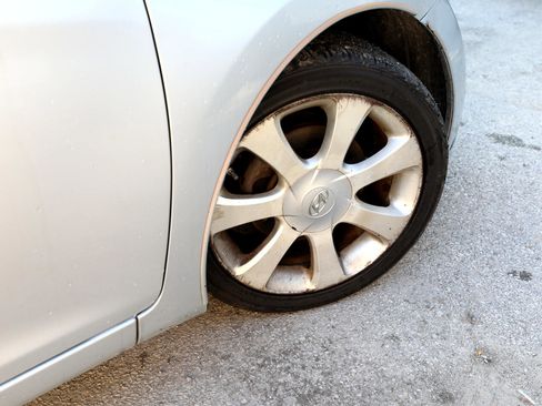 Used 2012 Hyundai Elantra Limited image 9