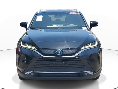 Certified 2024 Toyota Venza XLE AWD/4WD image 2