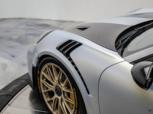 Used 2018 Porsche 911 GT2 RS w/ Weissach Package RWD image 40