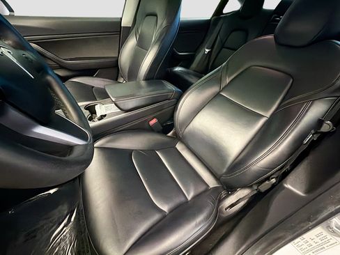 Used 2020 Tesla Model 3 Performance image 11