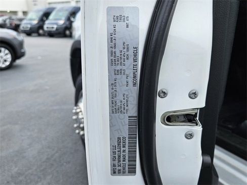 Used 2020 RAM 5500 Tradesman w/ Chrome Appearance Group image 16