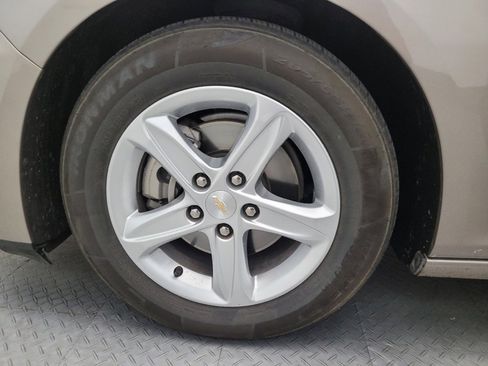Used 2024 Chevrolet Malibu LS FWD image 31
