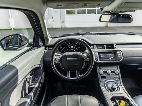 Used 2019 Land Rover Range Rover Evoque SE AWD/4WD image 27