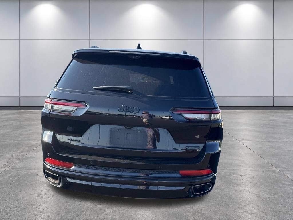 Used 2023 Jeep Grand Cherokee L Summit w/ Advanced Protech Group IV AWD/4WD image 6