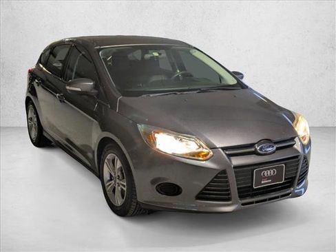 Used 2014 Ford Focus SE image 3