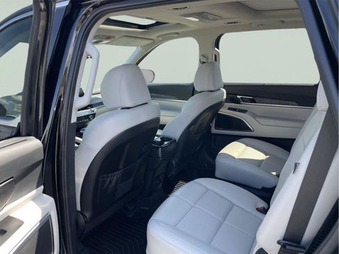 Used 2024 Kia Telluride SX FWD image 14
