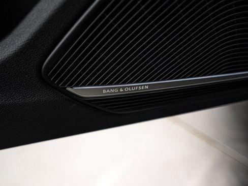 Used 2017 Audi A4 2.0T Premium Plus w/ Premium Plus Package image 15