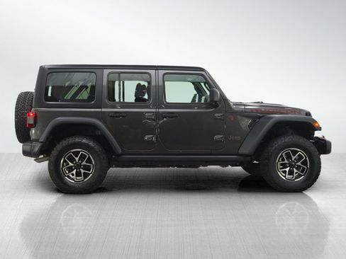 Used 2024 Jeep Wrangler Unlimited Rubicon w/ Convenience Group AWD/4WD image 6