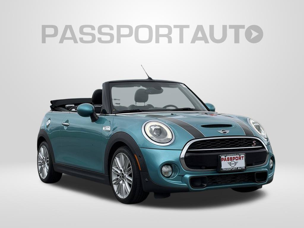 Used 2018 MINI Cooper S FWD image 3