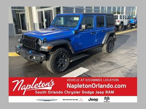 Used 2023 Jeep Wrangler Unlimited w/ Cold Weather Group AWD/4WD image 1