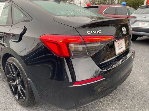 Used 2024 Honda Civic Sport image 12
