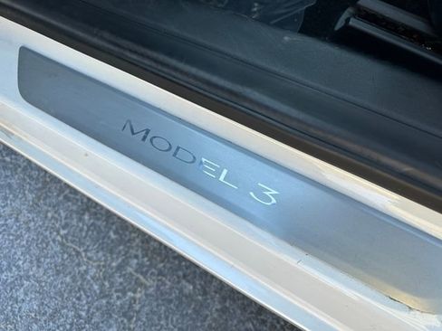 Used 2019 Tesla Model 3 Long Range image 14