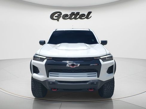 Used 2024 Chevrolet Colorado ZR2 w/ ZR2 Convenience Package III AWD/4WD image 2