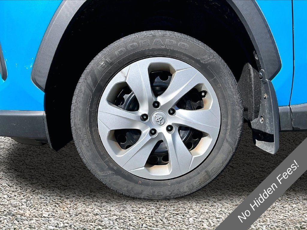 Used 2020 Toyota RAV4 LE w/ All Weather Liner Package AWD/4WD image 9