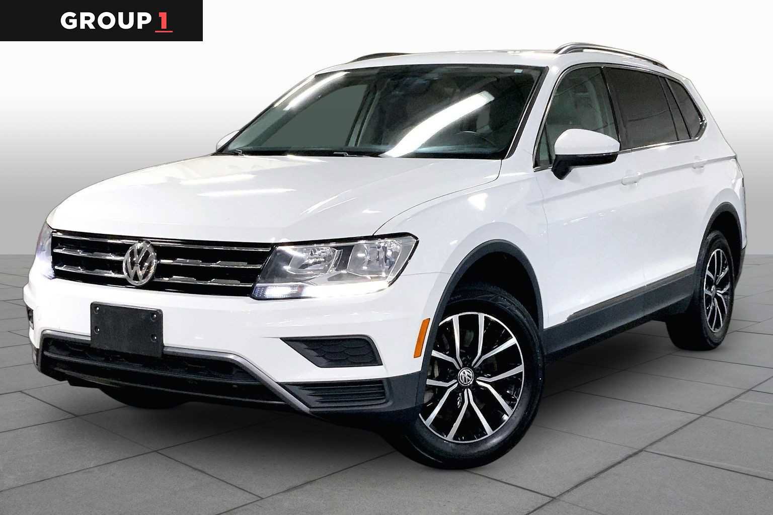 Used 2021 Volkswagen Tiguan SE w/ Panoramic Sunroof Package AWD/4WD image 1