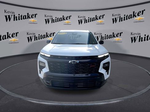 Certified 2024 Chevrolet Traverse RS image 3