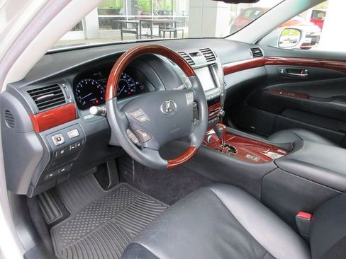 Used 2008 Lexus LS 460 RWD image 13