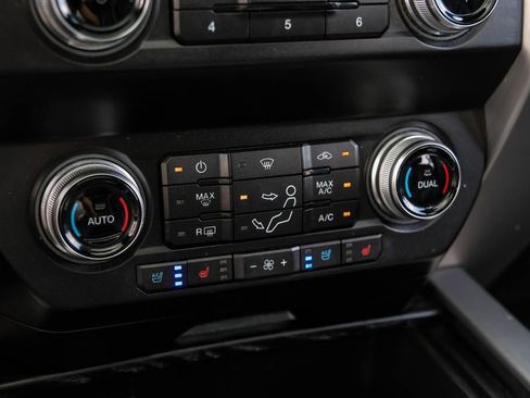 Used 2019 Ford F250 Platinum w/ Platinum Ultimate Package AWD/4WD image 28