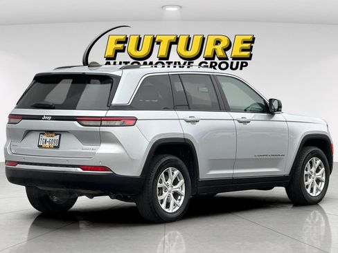 Used 2024 Jeep Grand Cherokee Limited image 4